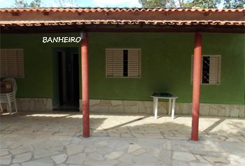 Banheiro entre os quartos